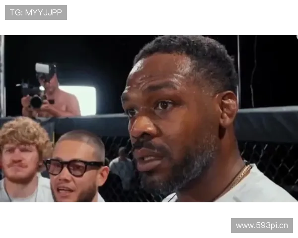 乔恩·琼斯训练完顺手买了辆布加迪，油钱比我房租还贵