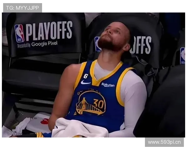 斯蒂芬·库里晒家常，厨房摆设把我一个月工资羞成了表情包